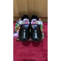 ราคา รองเท้านักเรียนหญิง เด็กอนุบาล (มือสอง) (23034966262)