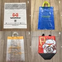 ราคา ถุง ถุงพลาสติก เนื้อหนา จาก WARRIX , KING POWER และ ลายแมว ญี่ปุ่น สภาพสวย ถุงสนามบิน ใส่ของ (27602254301)