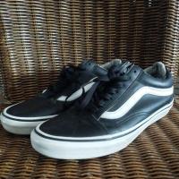 ราคา รองเท้าหนังสีดำ ยี่ห้อVans (28582517844)
