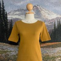 ราคา เสื้อยืด Uniqlo สีเหลือง อก32-34 มือสอง (43600105961)