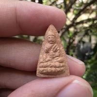 ราคา พระผงพุทโธน้อย คุณแม่บุญเรือน โตงบุญเติม รุ่นพรคุณแม่ วัดอาวุธวิกสิตาราม ปี68 รวมมวลสารเก่ามากมาย องค์นำฤกษ์ พิมพ์เล็ก (42519348582)