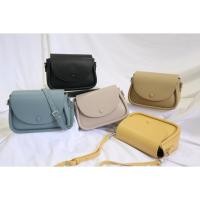 ราคา A_LYN กระเป๋าสะพายข้าง หนัง PU เกรดพรีเมี่ยม อยู่ทรงสวย 8 นิ้ว พร้อมส่ง (H7026) (29153407603)