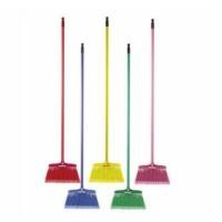 ราคา แปรงกวาดน้ำ ไม้กวาดพลาสติก ไม้กวาดพรมด้ามยาว ตราสมอคละสี (23551051279)