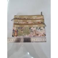 ราคา กระเป๋าเครื่องสำอางค์ 3 ซิป Lesportsac สินค้ามือสอง พร้อมส่ง นำเข้าจากญี่ปุ่น (41864913381)