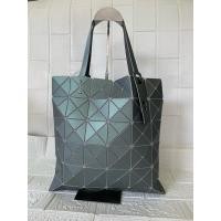 ราคา BAO BAO ISSEY MIYAKE มือสอง (28450431975)