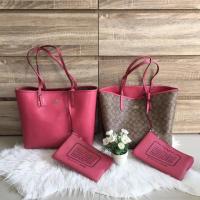 ราคา Coach tote กลับด้านใช้ได้สองฝั่งคะ สุดคุ้ม (503574451)