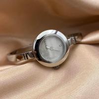 ราคา GUCCI 105 G Timeless หน้าขาวมุก หลักเพชร Quartz✨ (16079047056)