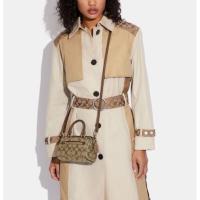 ราคา หมอนมินิ Coach Mini Rowan Crossbody In Signature Canvas สีน้ำตาลอ่อน ของแท้ 100% (18644359060)