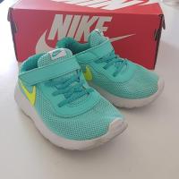 ราคา รองเท้าเด็ก Nike TANJUN (TDV) 15 ซม. สีเขียว **ของแท้-มือสอง** (2439383019)