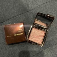 ราคา Hourglass Ambient Lighting Blush #Mood Exposure (23479814222)