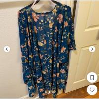 ราคา ชุดคลุมลาย​ดอกไม้ Forever21 (27516353872)