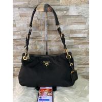 ราคา Prada pouch / hobo มือสอง ของแท้ (14814540689)
