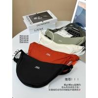 ราคา พร้อมส่ง กระเป๋าคาดอกคาดเอว zara (17496780421)