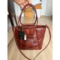 ราคา กระเป๋าสานหนังแท้งานแบรนด์ VAPHIG มือสอง ของแท้% สภาพสวย ไม่มีตำหนิ (28430565896)