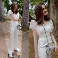 ราคา Set 2 ชิ้น เสื้อกึ่งเกาะอก ทรงเข้ารูปพอดีตัวเนื้อผ้าซาร่า แต่งผ้ามุ้งคลุมไหล่และคอทับเกาะอกแต่งเป็นคอวี (7201958960)