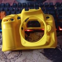 ราคา Nikon D7000 ซิลิโคน Nikon D7000 Body Protector สีเหลือง (26128634881)