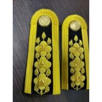 ราคา อินธนูชุดข้าราชการปกติขาว อินธนูครูผู้ช่วย (40863475354)