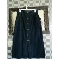 ราคา GU กระโปรงยีนส์ กระดุมเต็มตัว (24096561113)