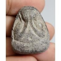 ราคา พระปิดตาเนื้อผงหลังยันต์เนื้อหามวลสารเก่าไม่ทราบที่พระบ้าน (26017179770)