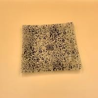 ราคา J277 จานแก้ว Givenchy ลายเสือดาว (ลายสีดำ) **มีรอยขนแมว (10226889906)