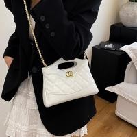 ราคา กระเป๋าถือใหม่สำหรับผู้หญิง สไตล์แฟชั่นสังคม ทรงคล้ายชาแนล ขนาดเล็ก มีสายโซ่และงานควิลท์ (52200076959)