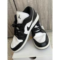 ราคา NIKE AIR JORDAN 1 LOW Size : 9.5 UK 29 cm(WMNS) มือสอง ใส่น้อย สภาพดี (41906872008)