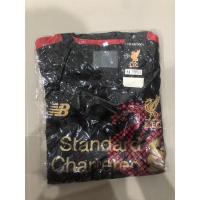ราคา เสื้อและกางเกงบอลทีมลิเวอร์พูล (18919442093)