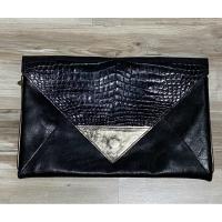 ราคา กระเป๋าหนัง กระเป๋าหนีบ Clutch bag แบรนด์ 2.1leftside มือ2 ของแท้ % สภาพดีมากๆๆ ค่ะ ตัวเป็นหนังแกะ ฝาเป็นหนังจระเข้แท้ (43152527679)