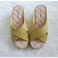 ราคา รองเท้าส้นเตารีด Hush Puppies (28365185387)