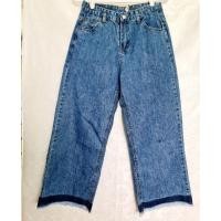 ราคา กางเกงยีนส์ผ้านิ่ม ขาทรงบาน 5 ส่วน ยีนส์แฟชั่น (24283113566)