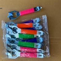 ราคา เหล็กเปิดขวดนำ้อัดลมคละสีในห่อ ในห่อมี12อัน (25832434961)