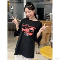 ราคา (ของพร้อมส่ง ส่งใน 24 ชั่วโมง) Shop -Samesize Over T เสื้อยืดโอเวอร์ไซซ์ ทรงผ่าข้าง คอปาด ไหล่ตก สา (42115137313)
