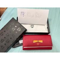 ราคา กระเป๋าสตางค์ MCM 3พับ (23880664834)