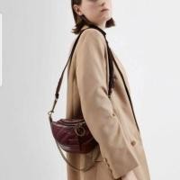 ราคา กระเป๋า คาดอก charles & keith ใหม่แท้100% (6410622128)