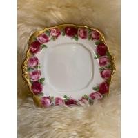 ราคา จานเค้ก 10 นิ้ว Royal Albert Old English Rose (21392855548)