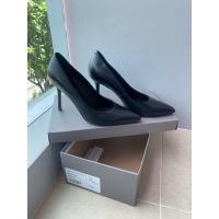 ราคา รองเท้าหนัง ส้นสูง CHARLES&KEITH ส่งต่อสภาพดีมาก (18619234732)