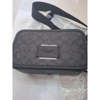 ราคา รับประกันแท้100%กระเป๋าสะพายข้างชายCoach Wyatt Crossbody In Signature Canvas มี (40911919783)