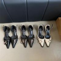 ราคา รองเท้าใส่ไปทะเล รองเท้าไปทะเล รองเท้าแตะ Mary Jane สไตล์ใหม่ สำหรับฤดูใบไม้ผลิปี 2024 มีส้นหนาและสายรัดข้อเท้า (46000073529)