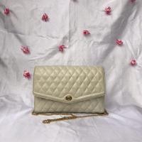 ราคา Daino VICENZA ITALY กระเป๋าสะพายไหล่ หนังแท้ แต่งสายโซ่คล้อง สําหรับผู้หญิง | ขนาดเล็ก หัก สีขาว | Fafa Preloved Store (21276915456)