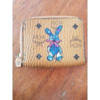 ราคา กระเป๋าใบสั้นใส่เงินMCM (24156744540)