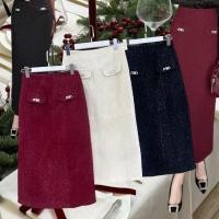 ราคา เปิดพรีwink skirt. กระโปรงทรงดินสอ เนื้อผ้านิ่มมีความวิ้ง มีซับในในตัว แต่งกระเป๋าหลอก แต่งอะไหล่เพชร (28969224093)