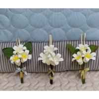 ราคา ดอกไม้จันทน์ ทำจากกระดาษอัดกลีบ เข้าช่อ 3 ดอก,ดอกเดี่ยว(กุหลาบ) (17564289736)