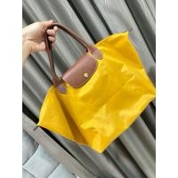 ราคา longchamp ของแท้100% size Mหูสั้น (26700670018)