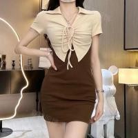 ราคา พร้อมส่ง✨เดรสแฟชั่นสไตล์เกาหลีประกบแขนสั้นสีกากีรัดรูปเซ็กซี่คอวีผูกเอวโปโล กระโปรงมี 2 สี (19579023823)