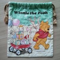 ราคา ถุงผ้า Winnie the pooh (walt disney company) ของแท้มีลิขสิทธิ์ สีครีมขาว,เขียว 32x27cm​. เชือกรูดได้2ฝั่ง ผ้าสองชั้น (50350682805)