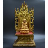 ราคา พระบูชา ศิลปะพม่า เนื้อไม้ว่าน พร้อฐานไม้แกะเก่า (24330587371)