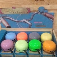 ราคา กระดิ่งจักรยานMacaron กริ่งเหล็กมาการง กริ่งจักรยานMacaron ทำจากเหล็กแข็งแรงทนทาน MID (6725822715)