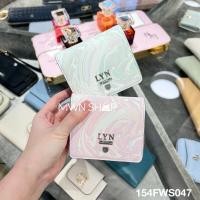 ราคา Lyn มีโค้ดลด30% marble short wallet กระเป๋าสตางค์ใบสั้น ของแท้จากชอป (27113034394)