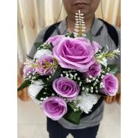ราคา พานดอกกุหลาบวสีม่วง ( พานดอกไม้ พานดอกกุหลาบสีม่วง+คาเนชั่นสีขาว ) พานใหญ่16*19*22 ซม. พานดอกไม้ พานพุ่ม อย่างดี แน่นๆๆ (42058492019)