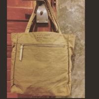 ราคา MHL Magaret Howell tote bag สวย เท่ห์ ป้ายหนัง สภาพ 80 (2090305266)